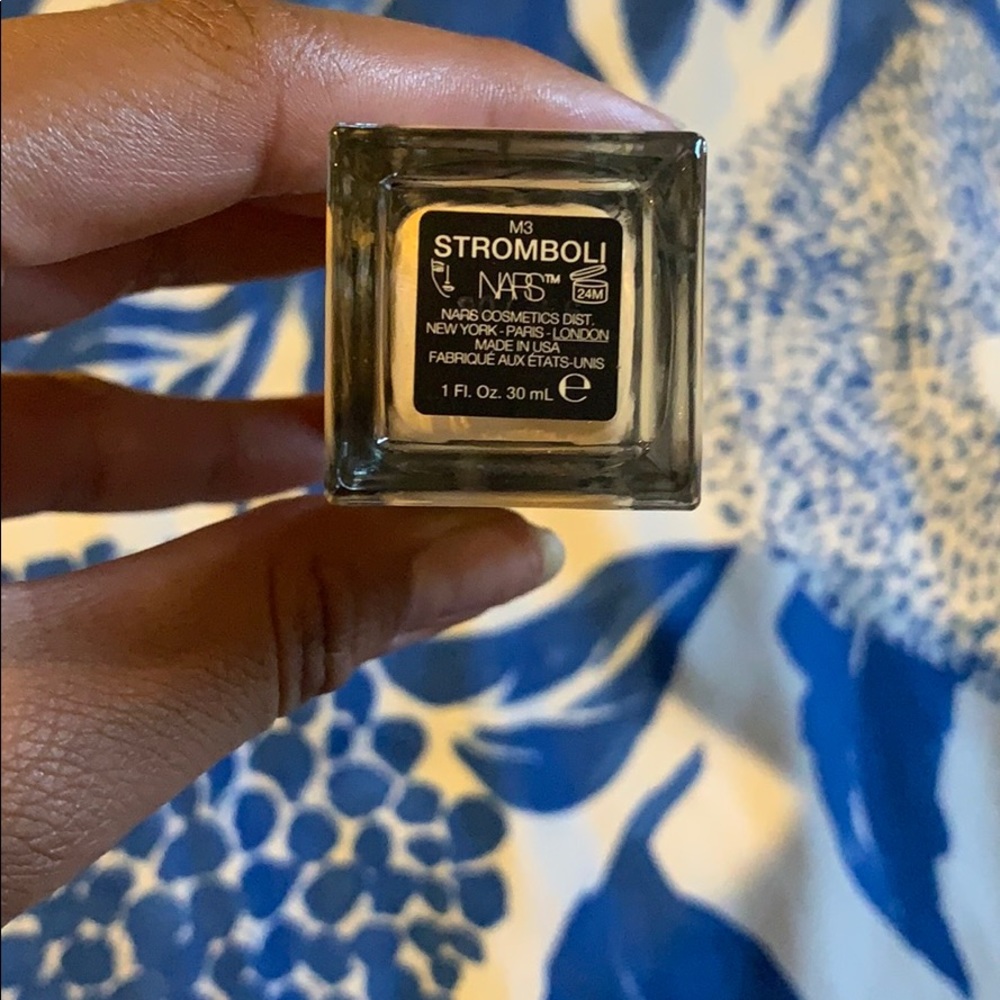 Nars Foundation - Picture 3 of 4
